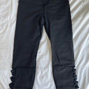 Glyder Women Black Leggings with Crisscross Detail